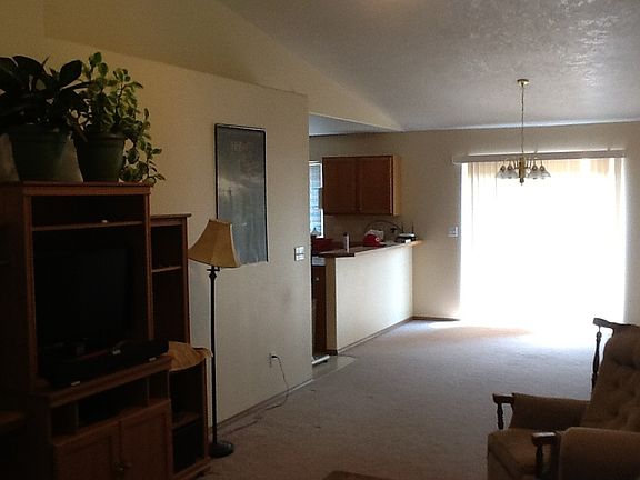 2nd image of 626 & 628 N 10th St