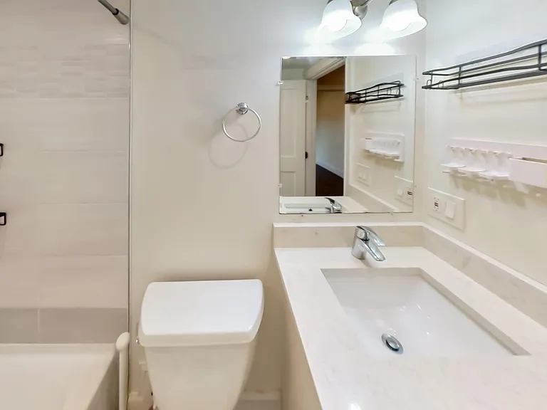 39 Juniper St #1 — Photo 12