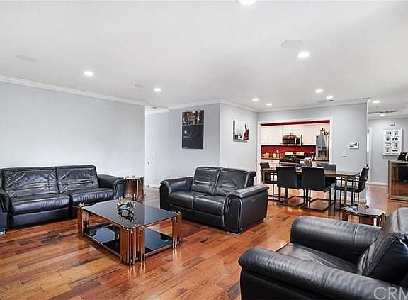4th image of 16051 Lassen St