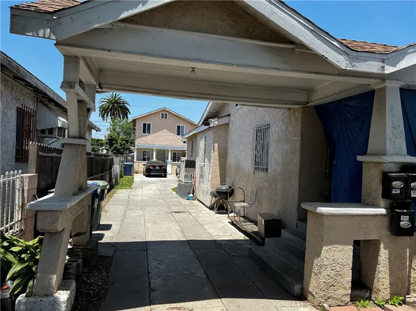 147 E 94th St, Los Angeles, CA 90003