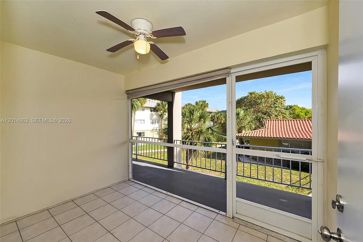 Building Photo - 250 Layne Blvd #205