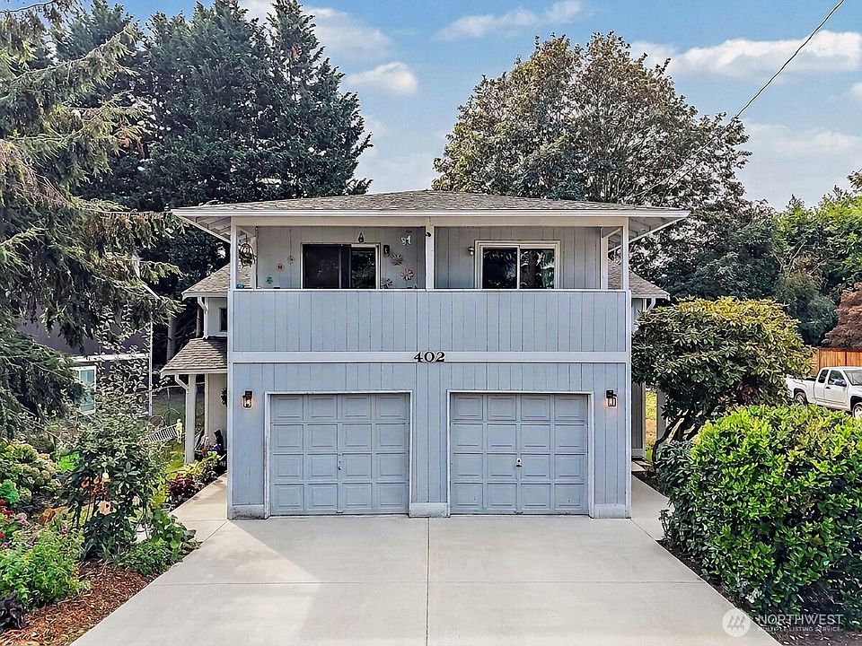 1st image of 402 4th Street SE