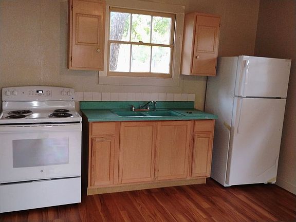 4th image of 412 N Saint Augustine Rd