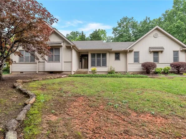 3121 Habersham Hills Rd, Cumming, GA 30041