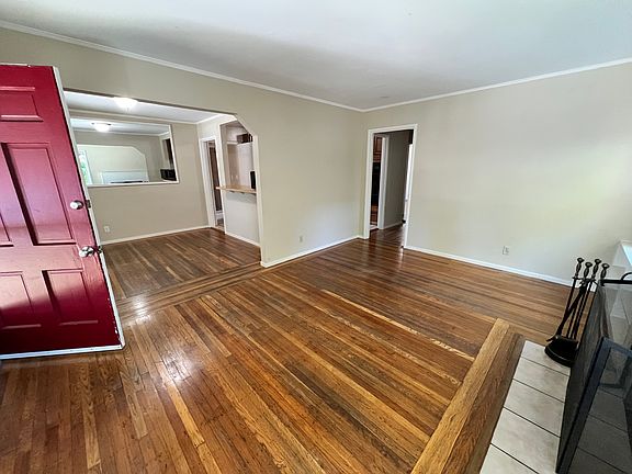 2nd image of 119 Park St