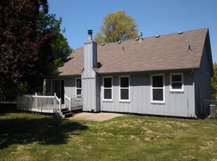 1304 N Hunter Dr, Olathe, KS 66061