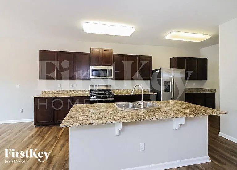 106 Woodbridge Trl — Photo 7
