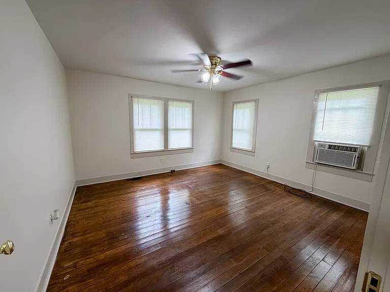 1118 Mobley St — Photo 10