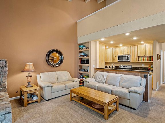 5th image of 1001 Commonwealth Dr #196