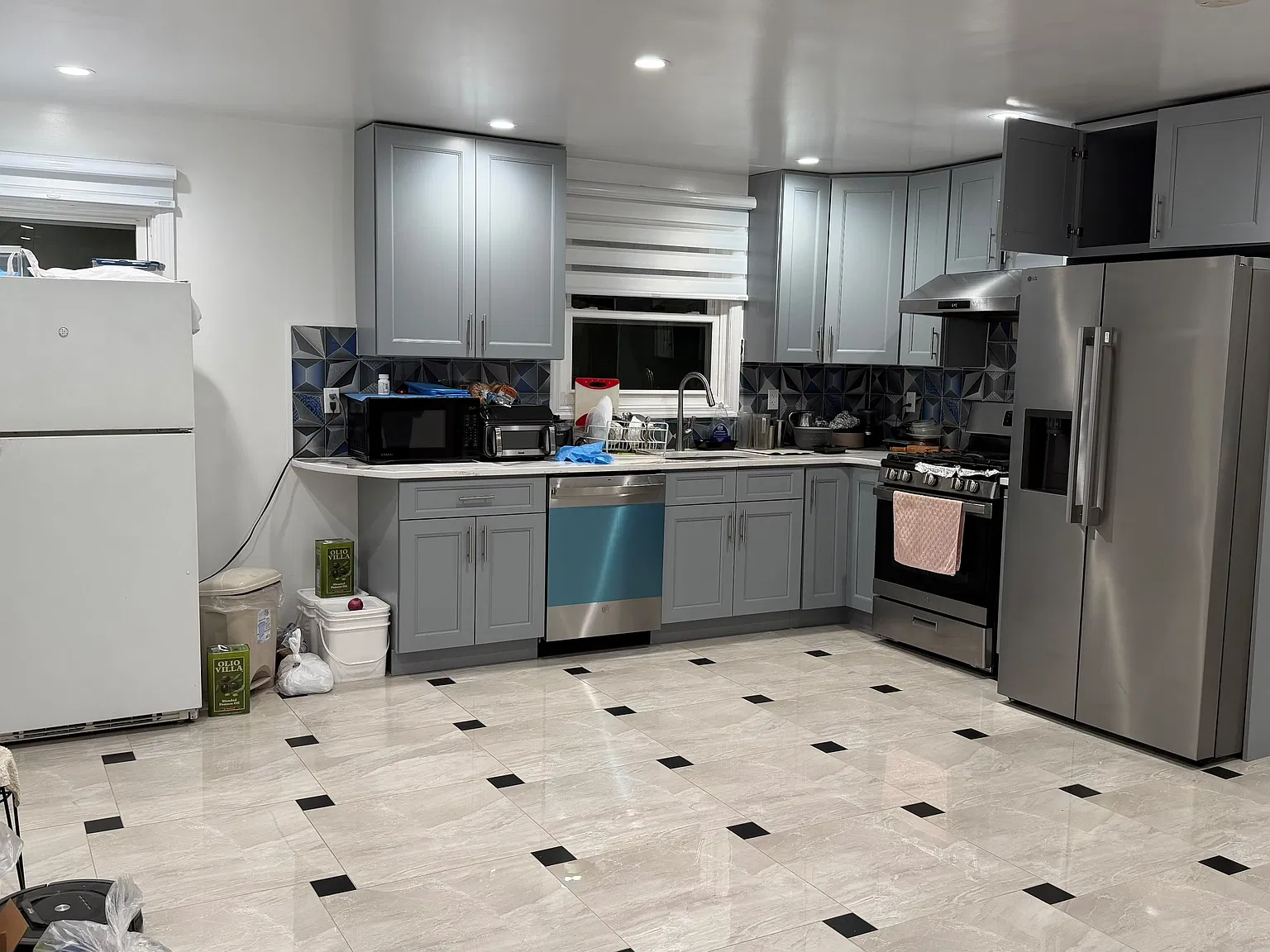 3 bed, $3,400 — Photo 4