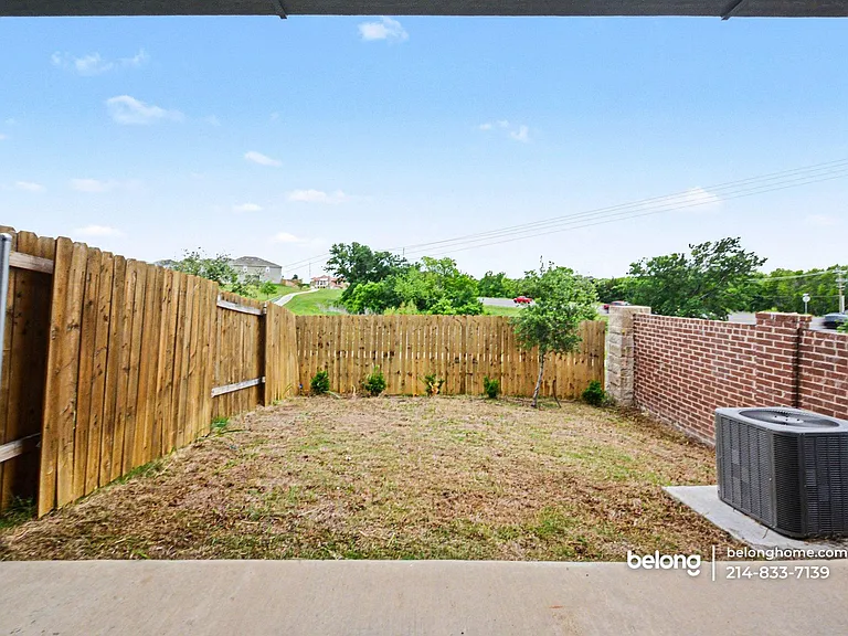 203 Marsh Ln — Photo 19