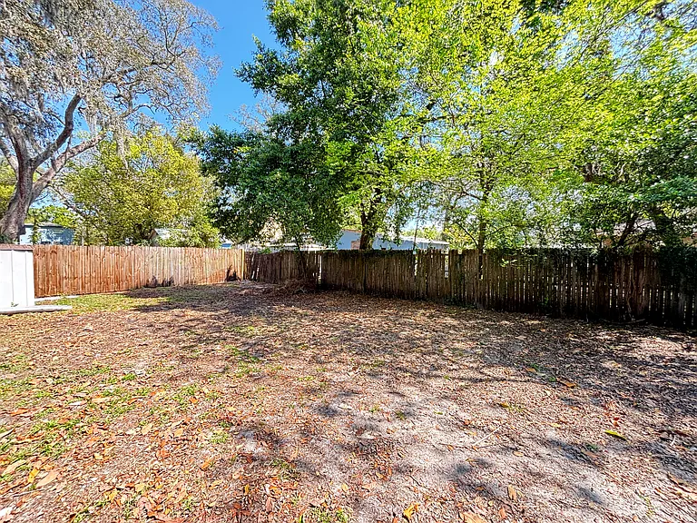 10113 N 10th St — Photo 19
