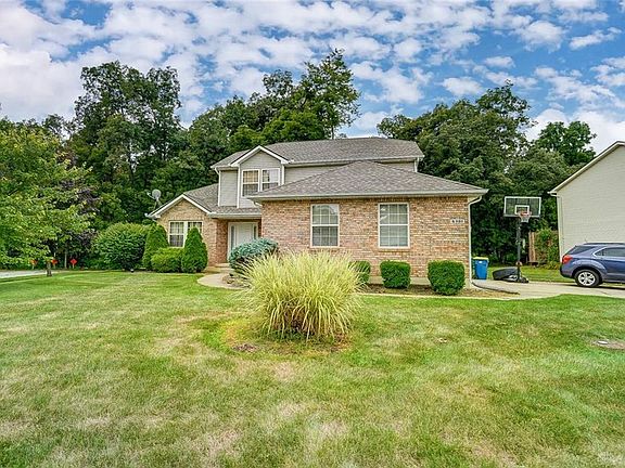 3rd image of 6301 Sterling Woods Dr