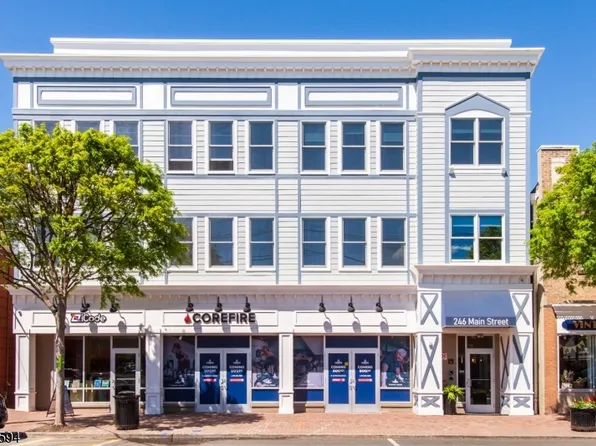 246 Main St #303, Chatham, NJ 07928