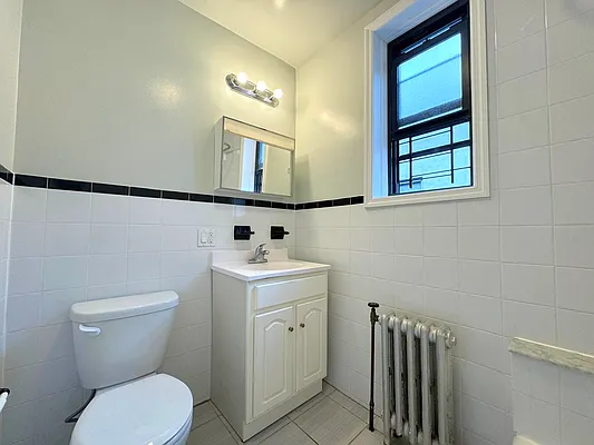 Rented by Pear NYC LLC | media 17