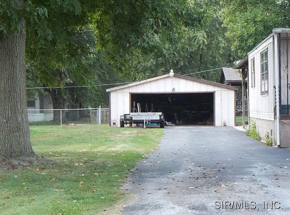 1st image of 225 Richmond Dr