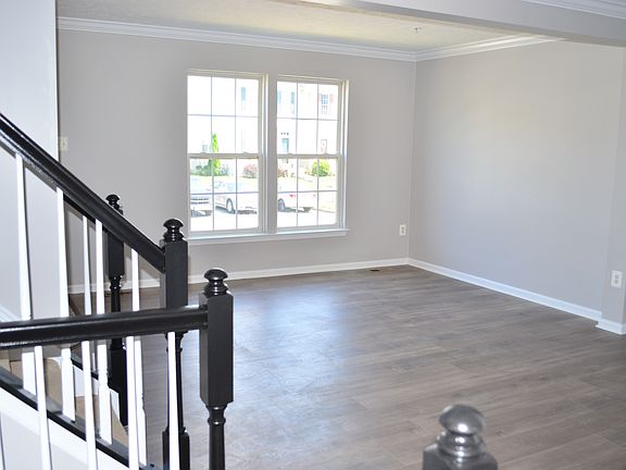 3rd image of 5077 Bristle Cone Cir