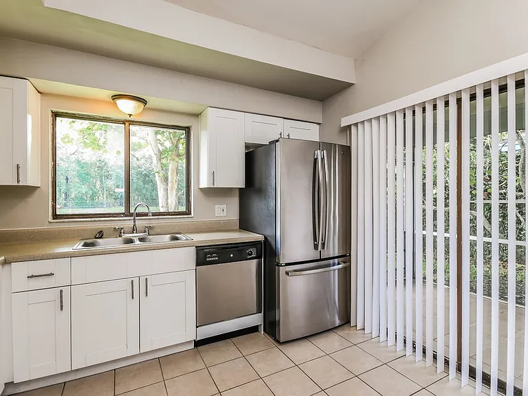 11389 Darlington Dr — Photo 8