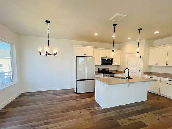3rd image of 1051 N Freeman Dr #2