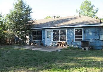 2nd image of 3204 Chestershire Dr #D