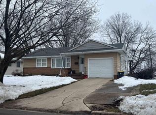 814 28th Ave, Monroe, WI 53566