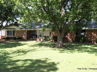 2009 Clark Rd, Burkburnett, TX 76354
