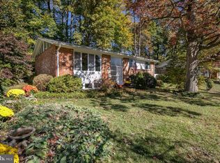 8706 Victoria Rd, Springfield, VA 22151