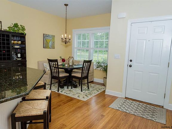 4th image of 324 Ballston Ave APT 1