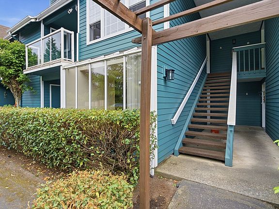 4th image of 16419 Spruce Way APT F3