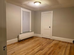 186 Beech St APT 2, Manchester, NH 03103