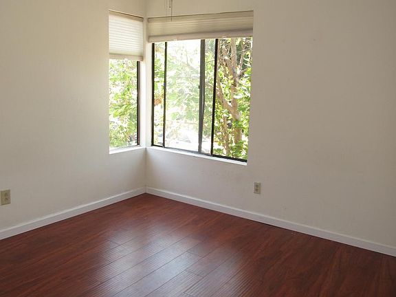 3rd image of 13256 Creek Park Ln