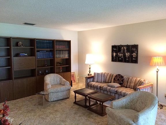 4th image of 108 Lake Helen Dr #108