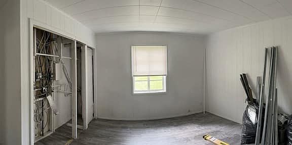 2nd image of 305 W 7th St