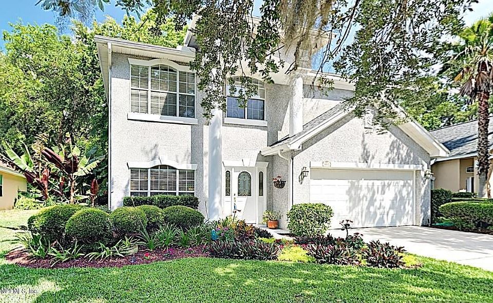 1st image of 641 Lake Stone Cir