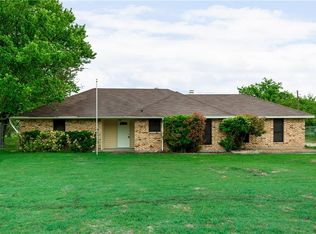 106 Cole Rd, Red Oak, TX 75154