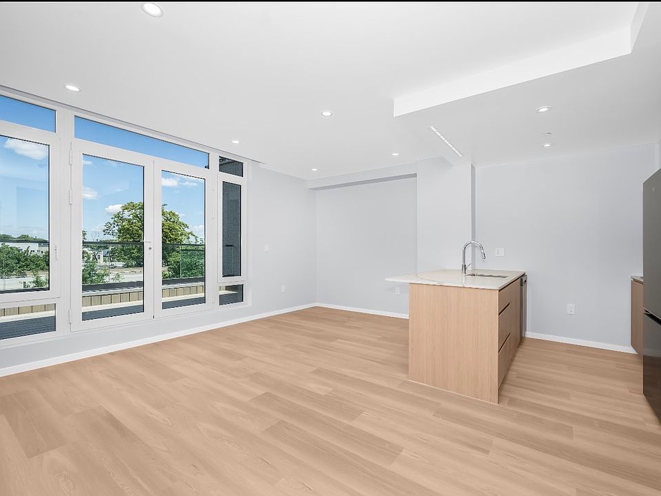 1st image of 1054 41st St #5G