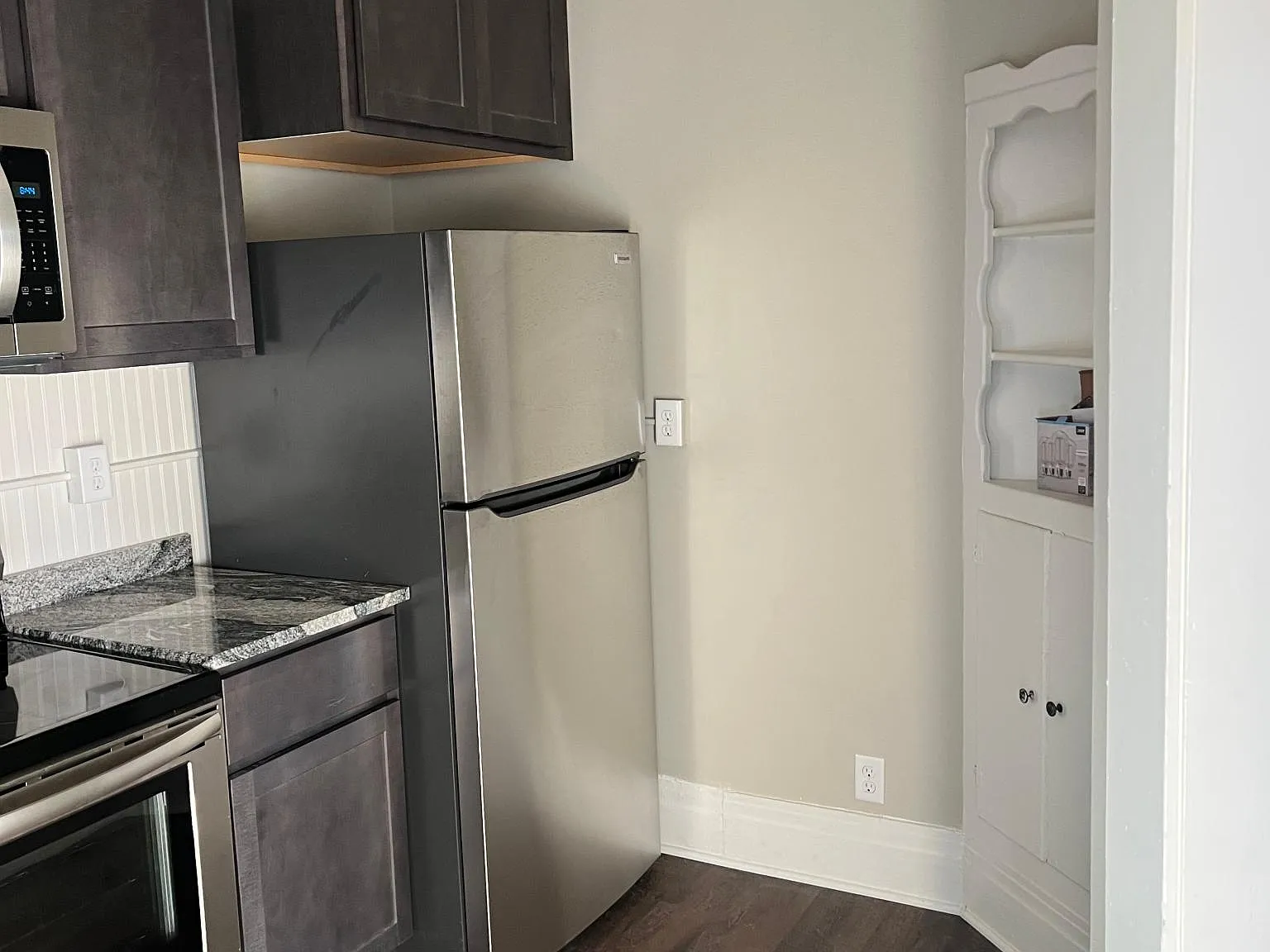 3 bed, 1200 sqft, $1,895 — Photo 4