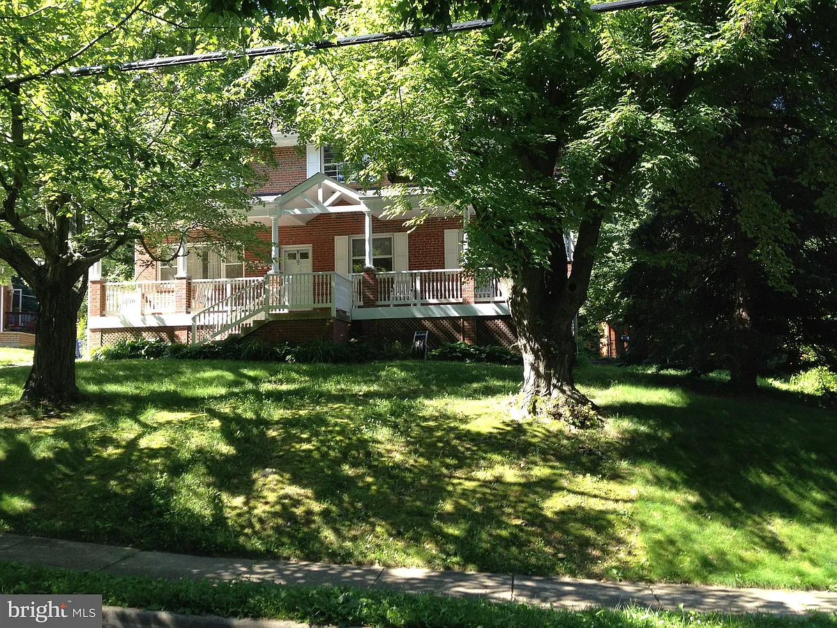 Building Photo - 7017 Murray Ln