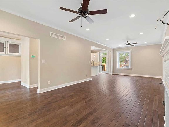 5th image of 3857 Lafayette Ave