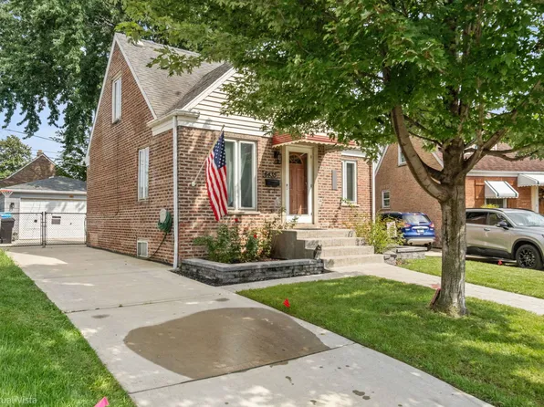 6435 S Lawler Ave, Chicago, IL 60638