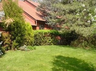 4 N Bayard Ln, Mahwah, NJ 07430