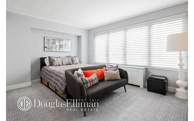 Sold by Douglas Elliman | media 17