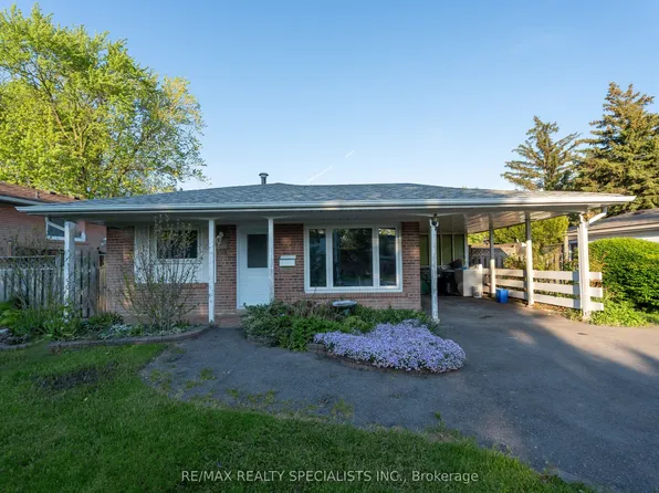 159 Bartley Bull Pkwy, Brampton, ON L6W 2K1