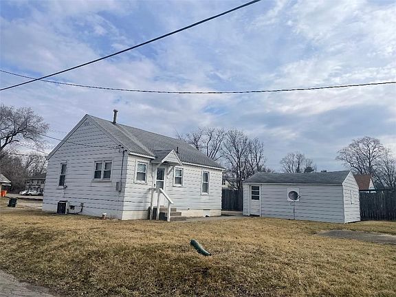 2nd image of 128 W Polk Ave