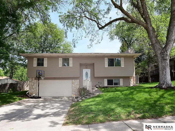 13512 Schirra St, Omaha, NE 68138