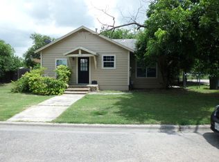 109 Studer St, Uvalde, TX 78801
