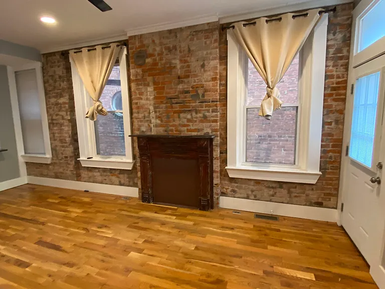 1418 Pullan Ave #1 — Photo 6