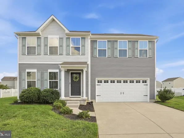 351 Bluecoat St, Dover, DE 19901