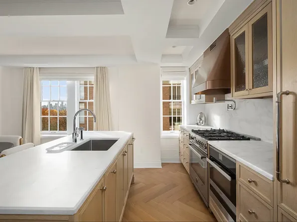 360 Central Park West image 6 of 22