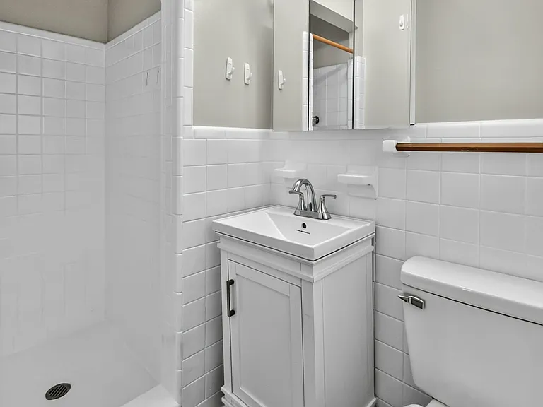 2303 Lynn Rd NW #1 — Photo 7